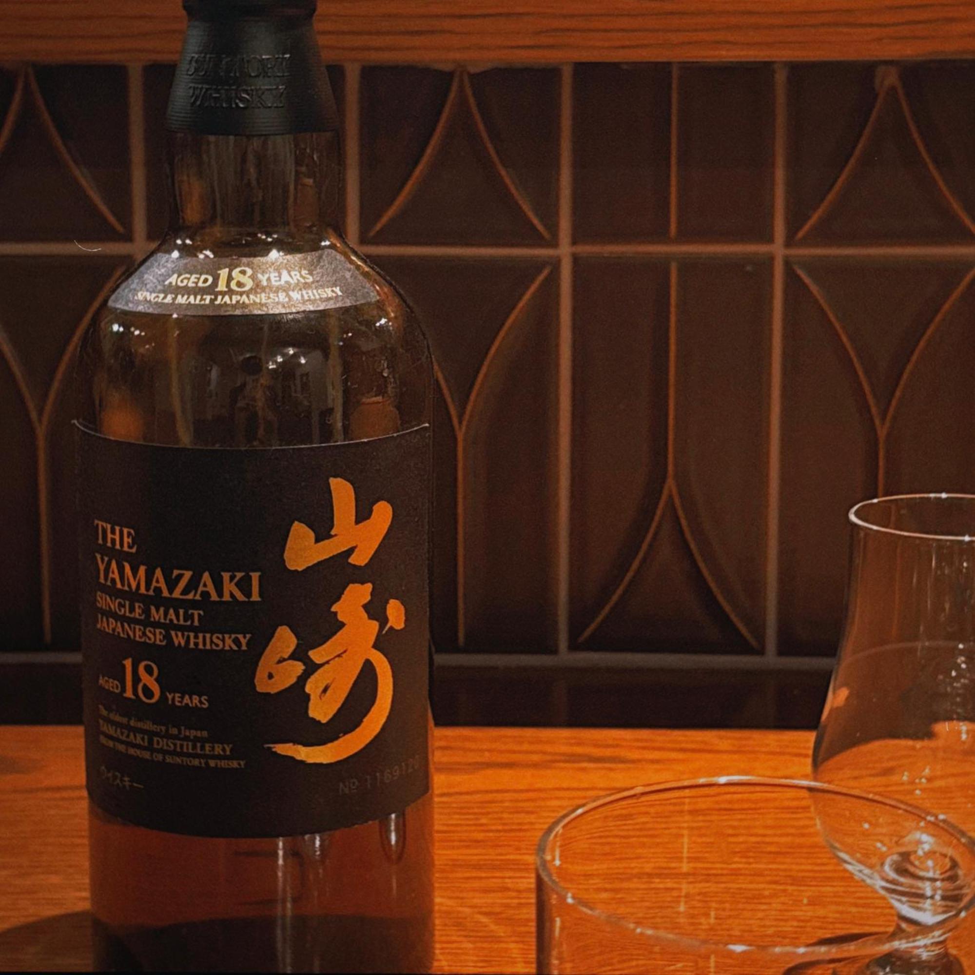 Asakusa Kaede 浅草楓 Tokyo Luaran gambar